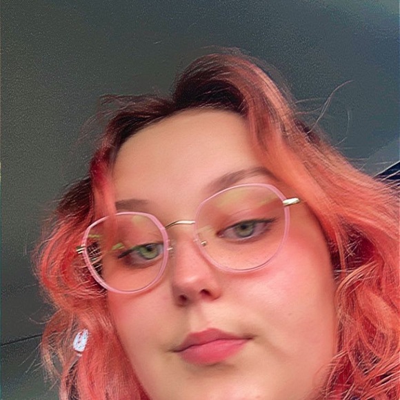 Meet your Posher, Sadye - Picture 3 of 5